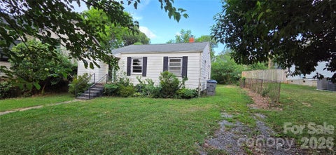 Photo of 2216 Yadkin Avenue, Charlotte, NC 28205 (MLS # 4407051)