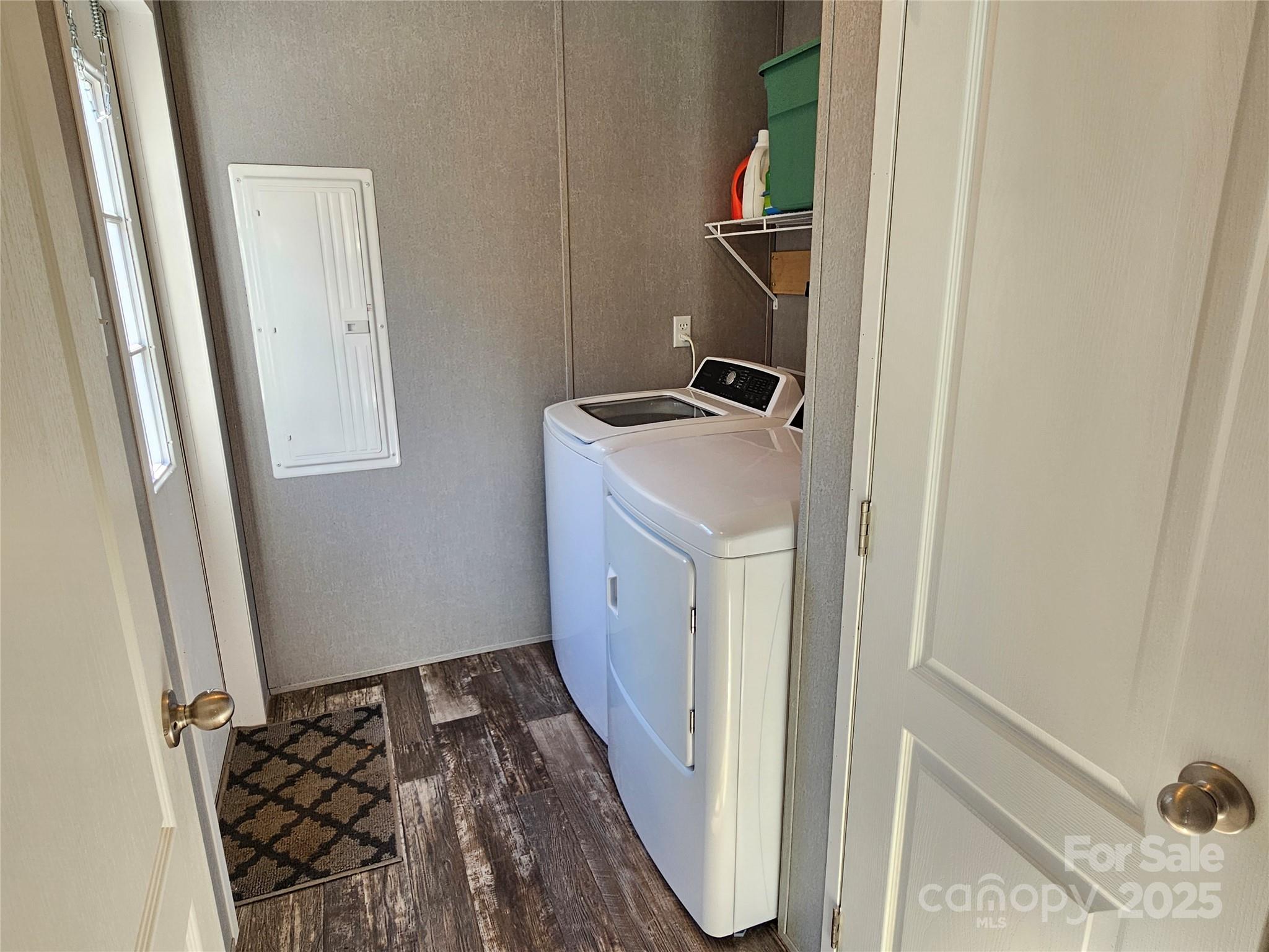 River Breeze - Residential