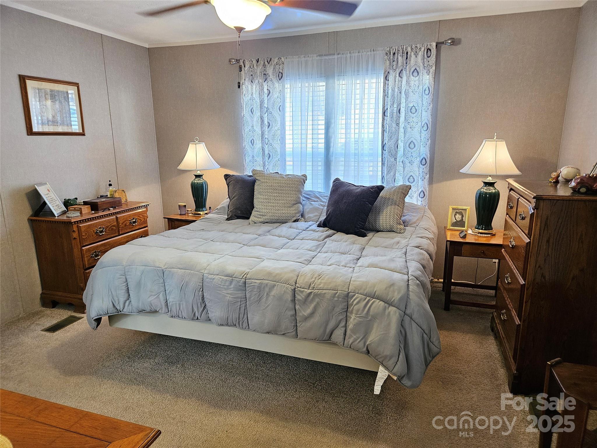 River Breeze - Residential