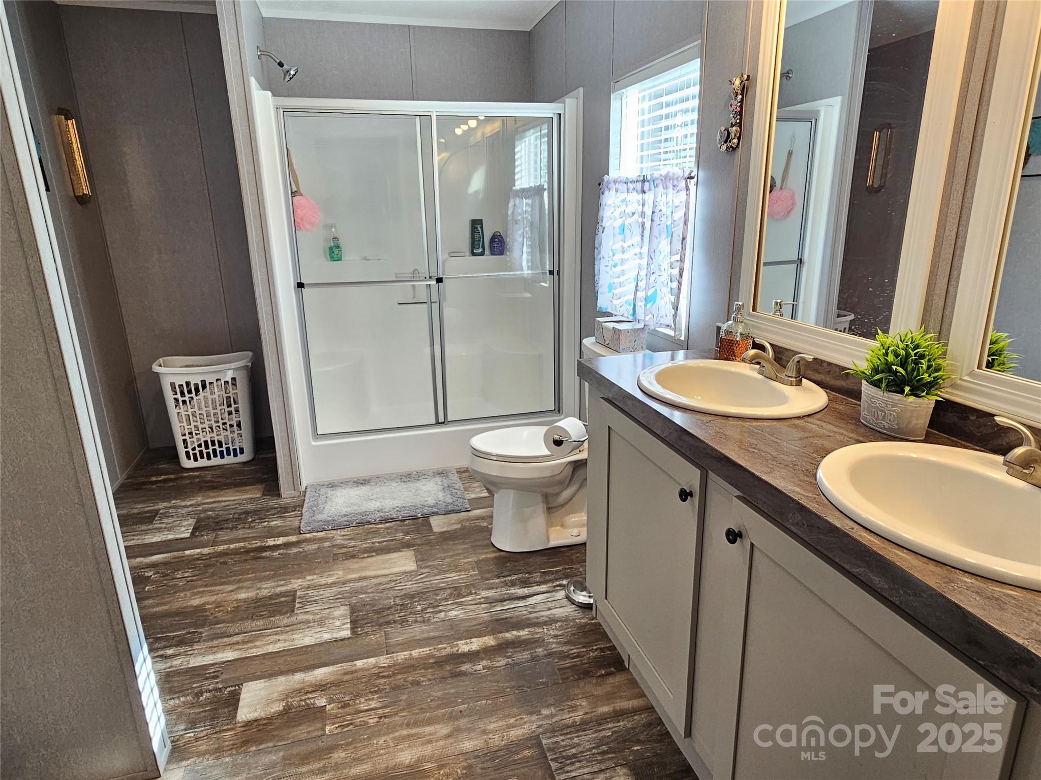 River Breeze - Residential