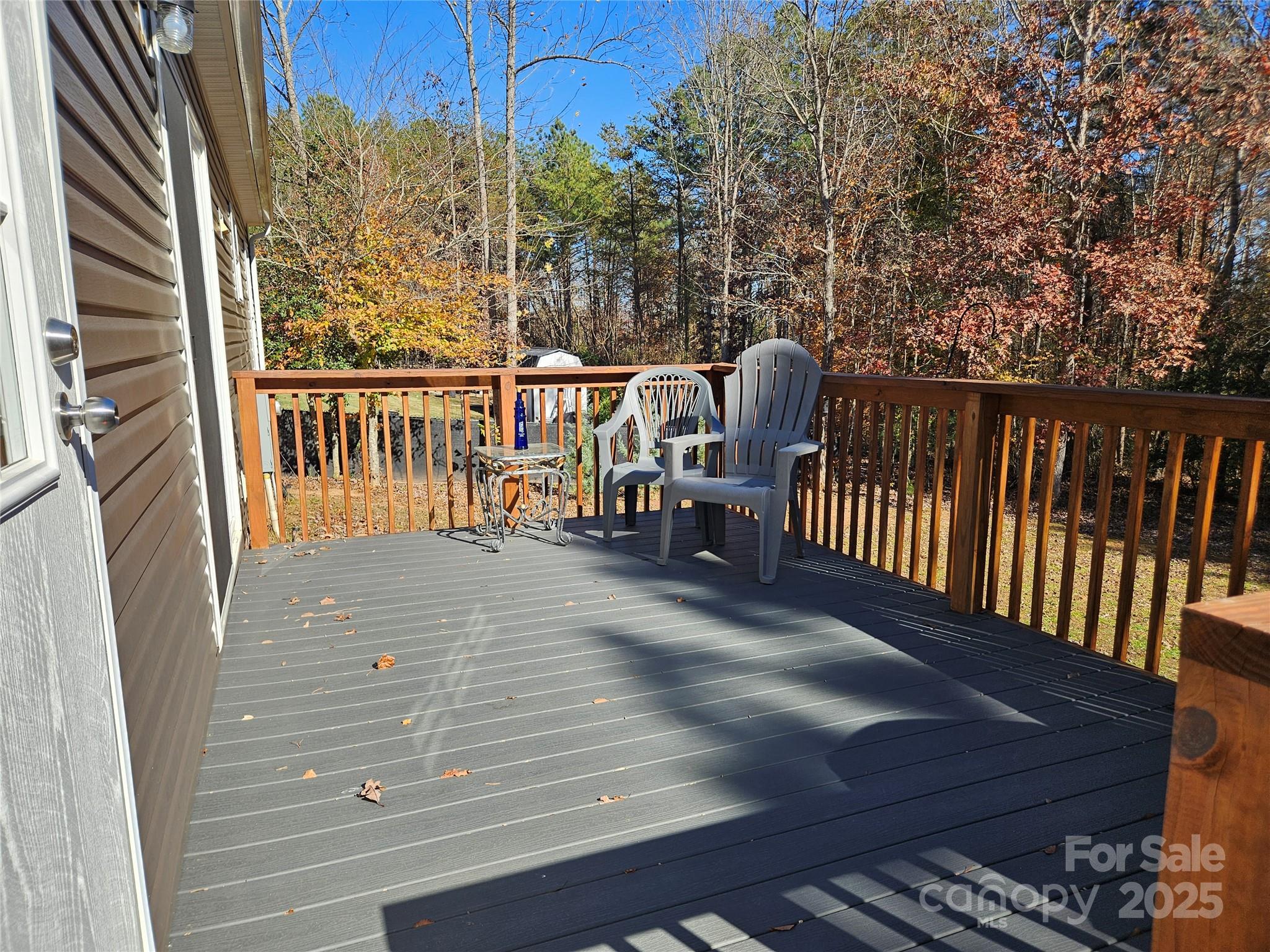 River Breeze - Residential