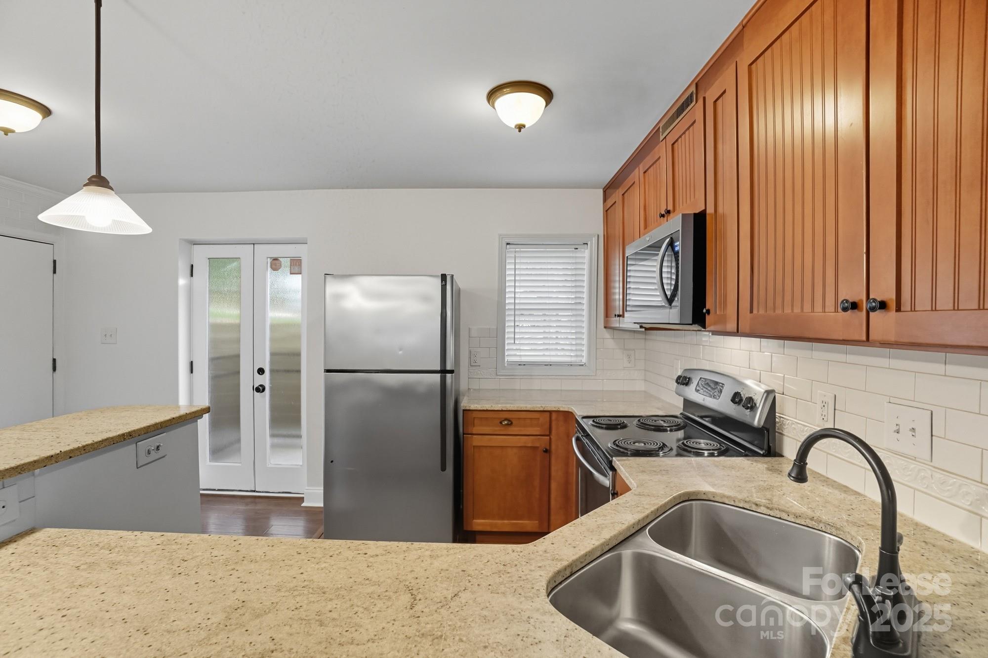 Selwyn Commons - Residential Lease