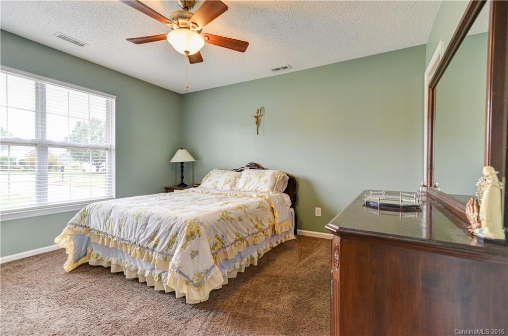 River Chase - Residential