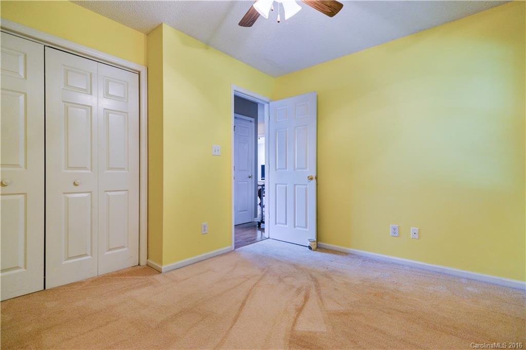 River Chase - Residential