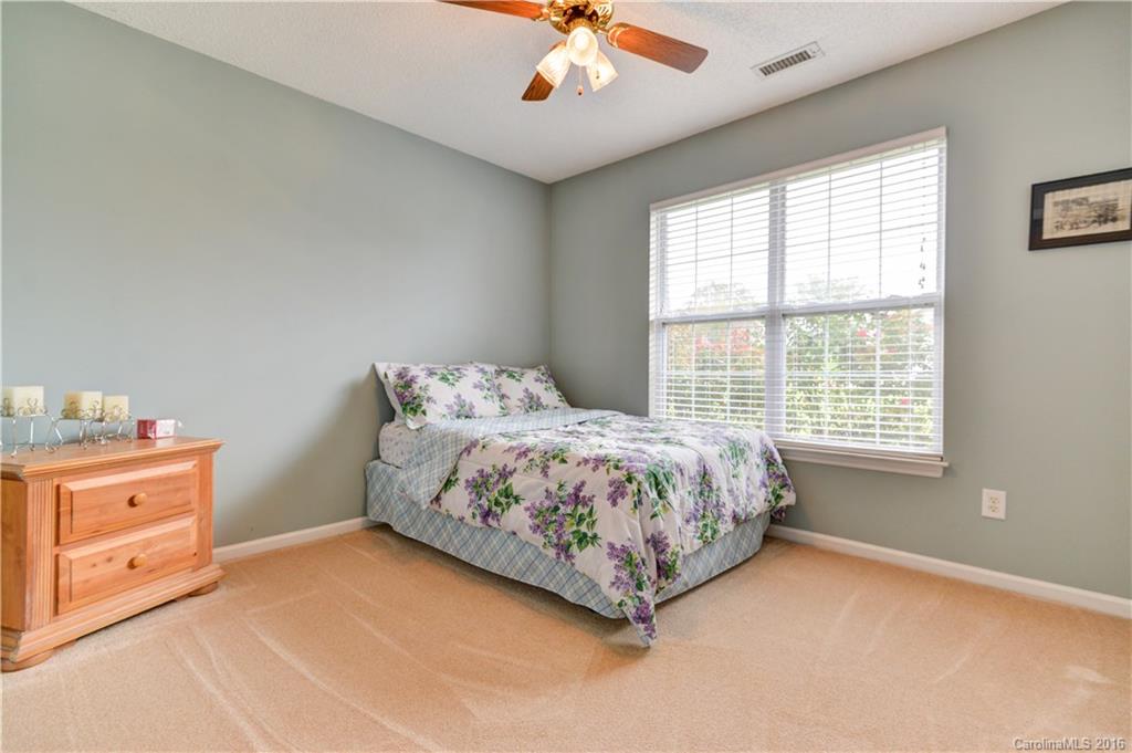 River Chase - Residential