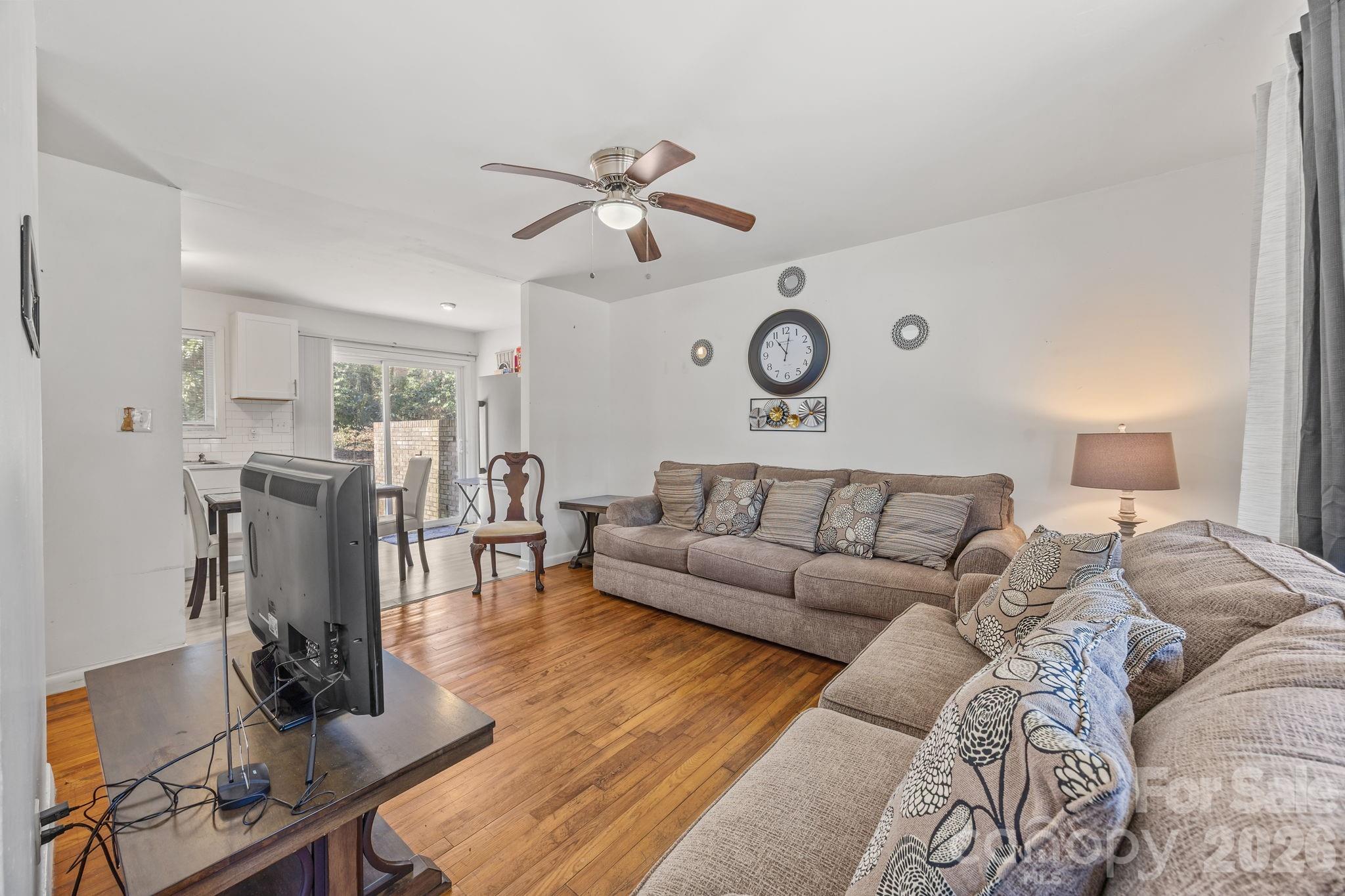 Park Plaza - Residential