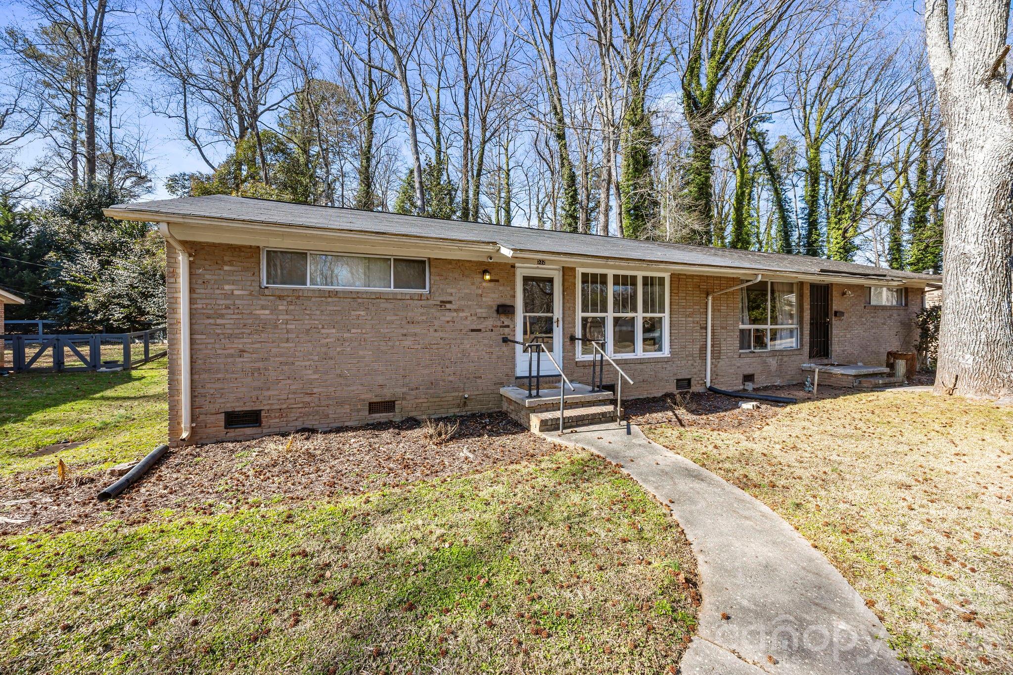 Park Plaza - Residential