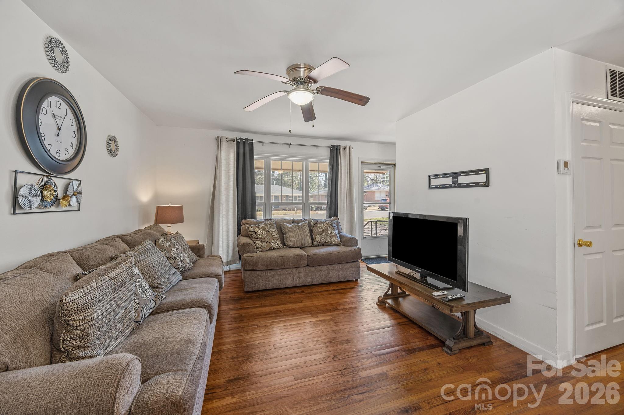 Park Plaza - Residential