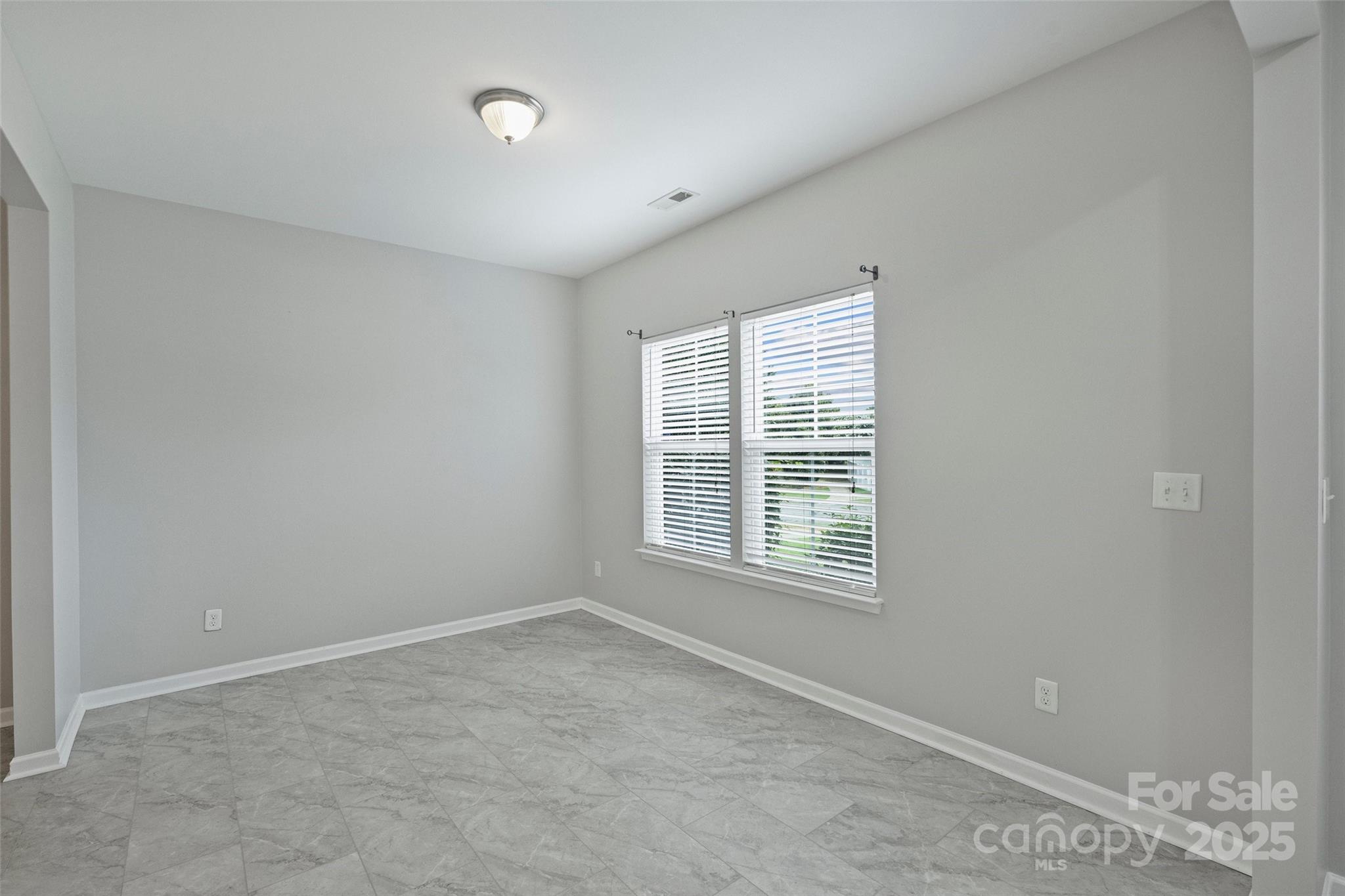 2514 Mountain Laurel Avenue NW