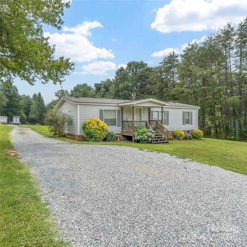 Photo of 4220 Mount Beulah Road, Maiden, NC 28650 (MLS # 4293194)