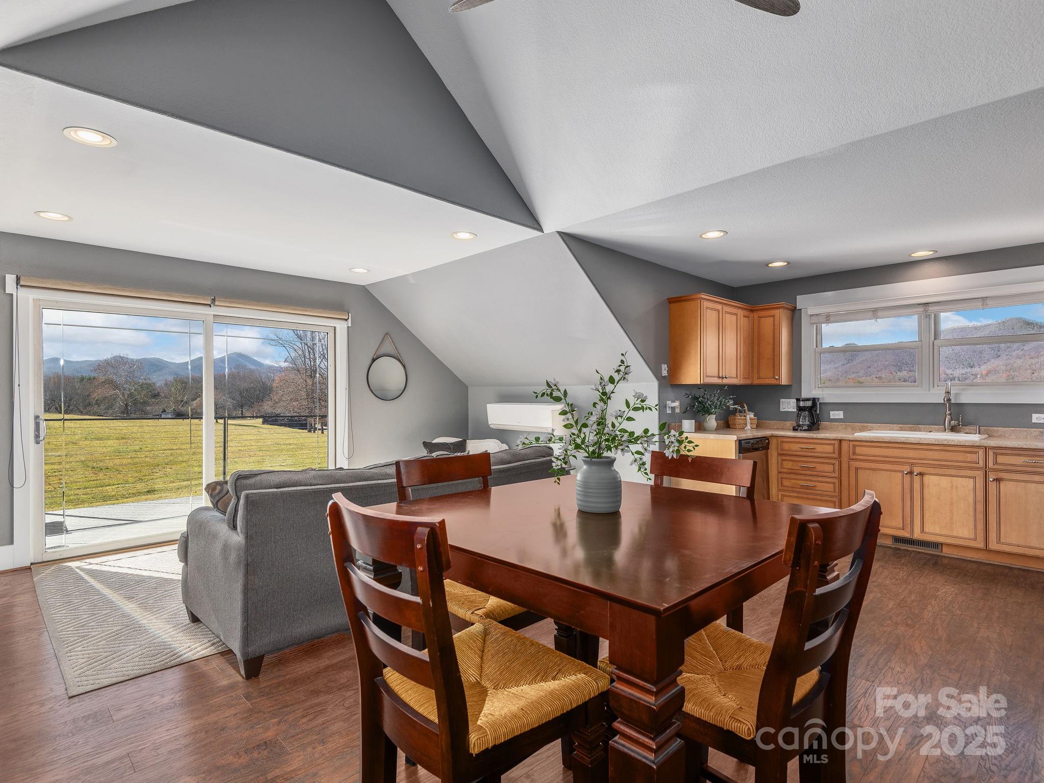 Meadowbrook Acres - Residential