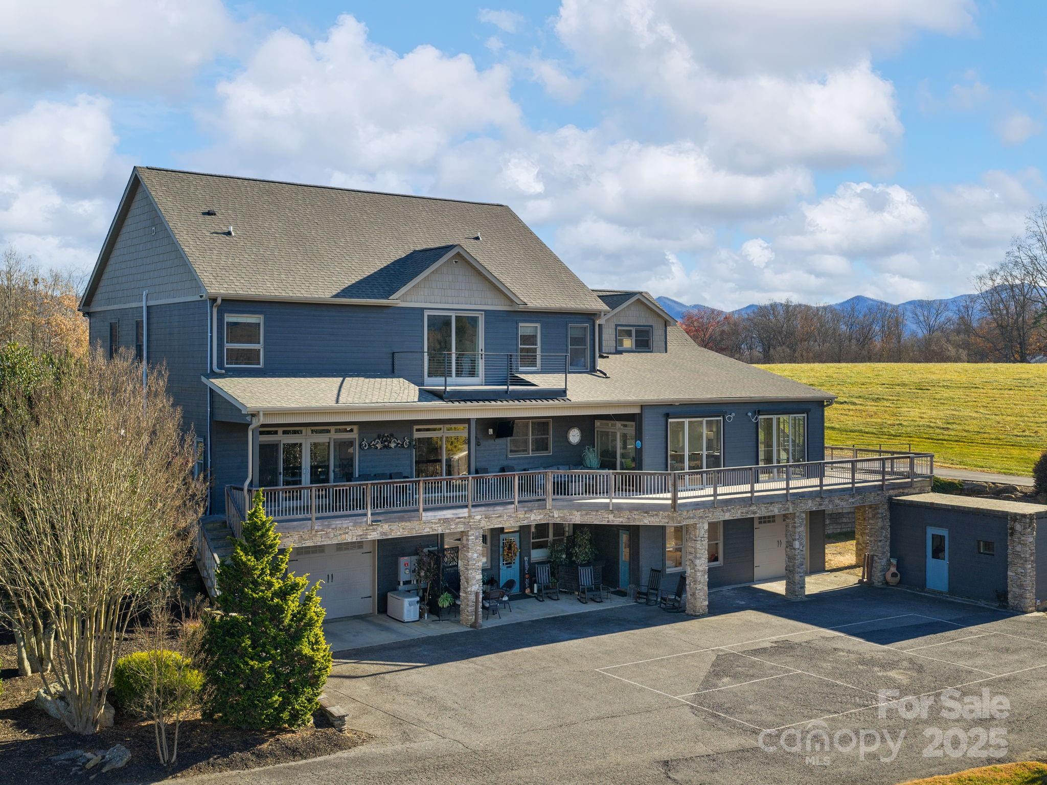 Meadowbrook Acres - Residential