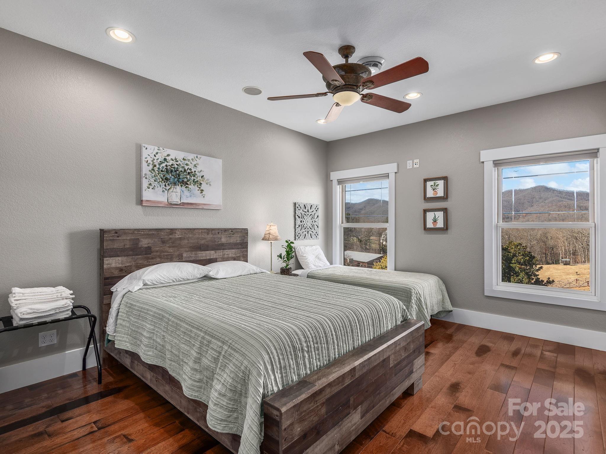 Meadowbrook Acres - Residential