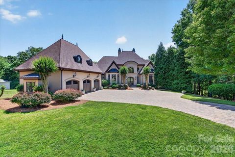 Photo of 5424 Gorham Drive, Charlotte, NC 28226 (MLS # 4381431)