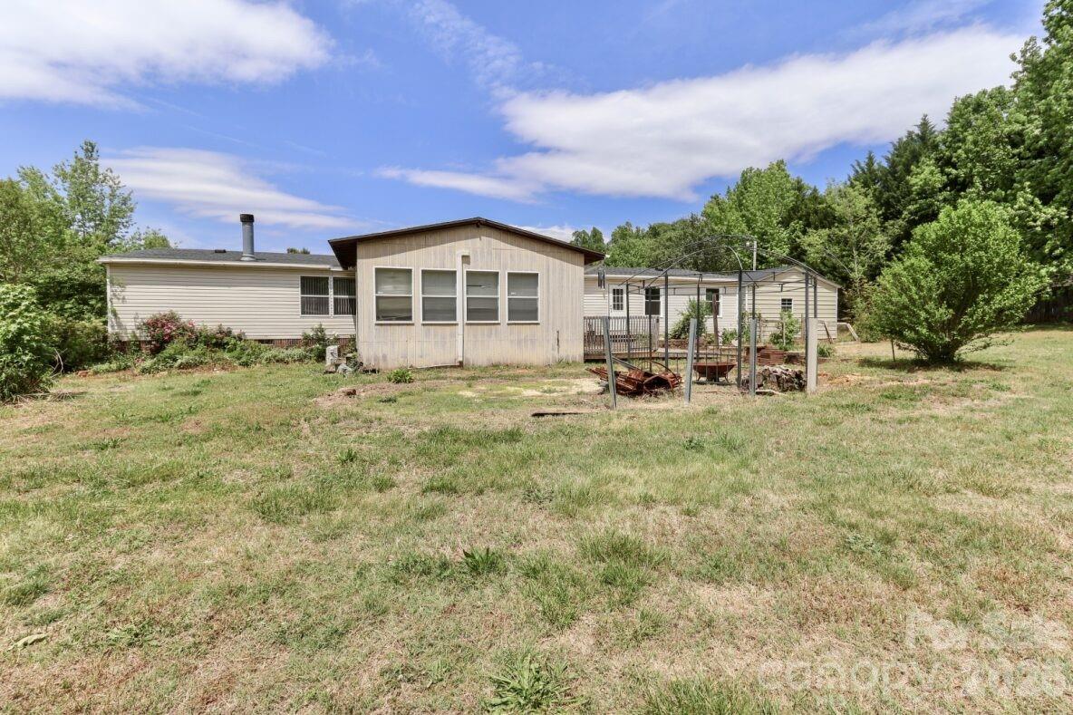 121 Fair Wind Lane