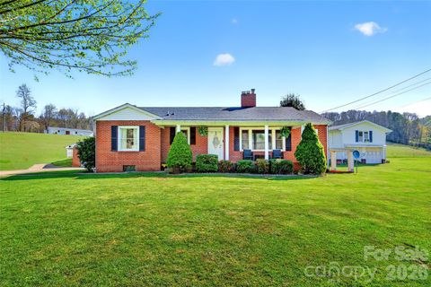 1511 White Oak Road Bakersville NC 28705