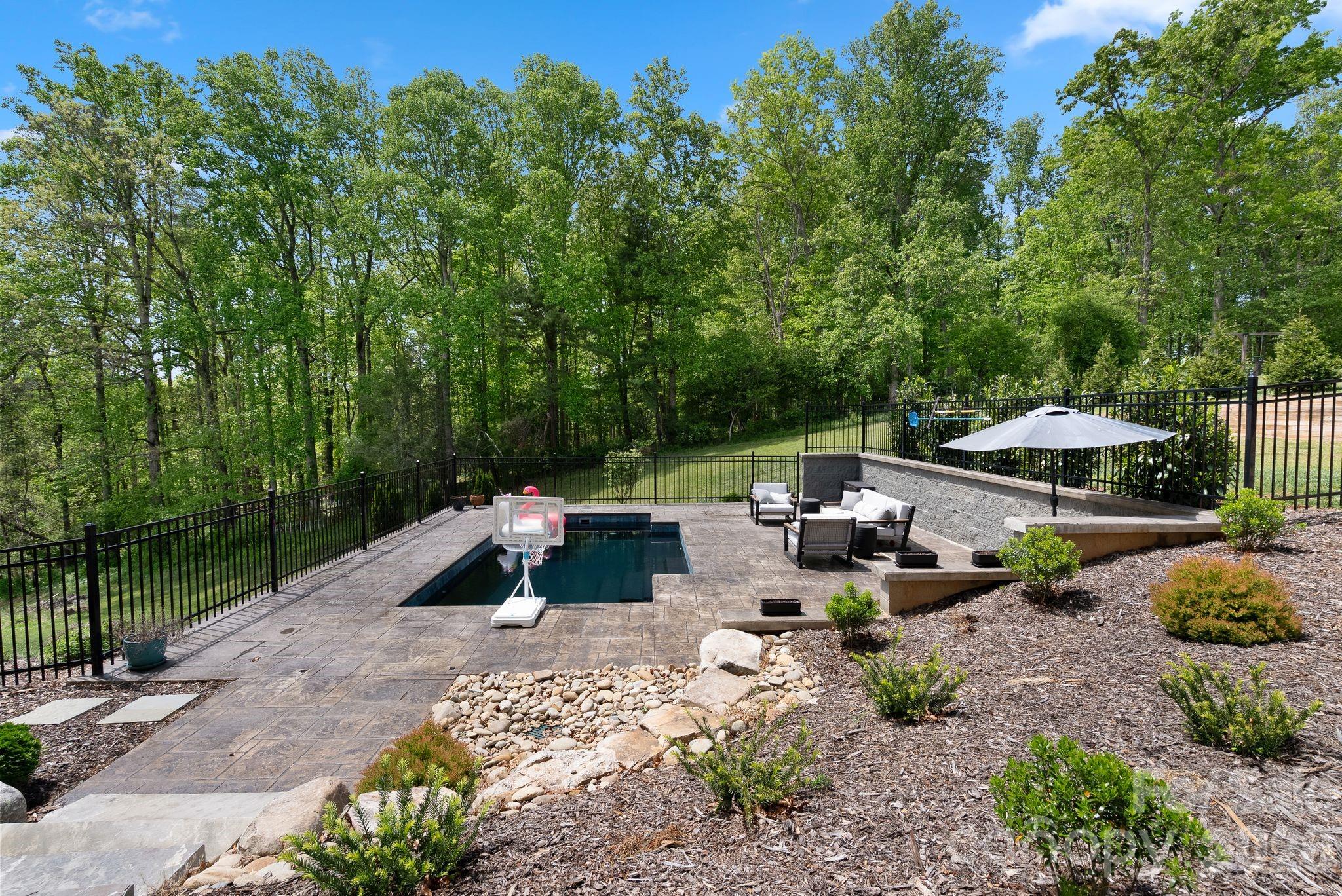 Garrison Hills - Residential