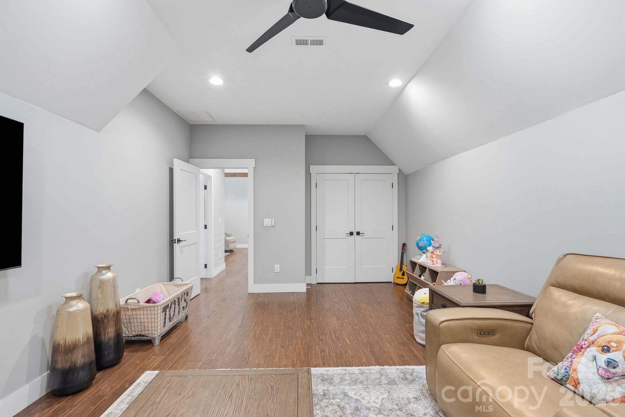 Garrison Hills - Residential