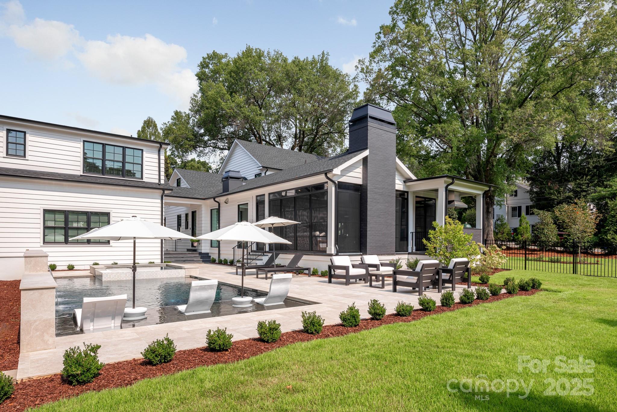 401 Woodland Street