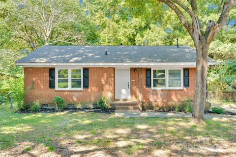 2846 Kenhill Drive Charlotte NC 28208