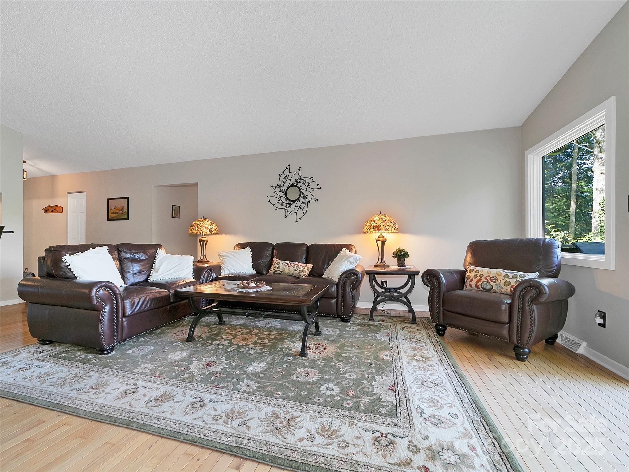 Knob Creek - Residential