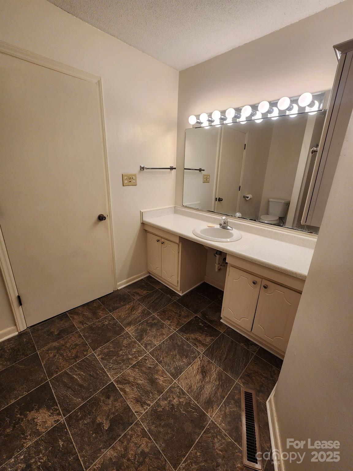 Briarcliff - Residential Lease