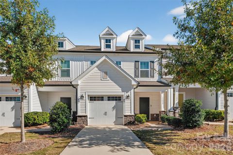 13008 Suncreek Terrace Charlotte NC 28214