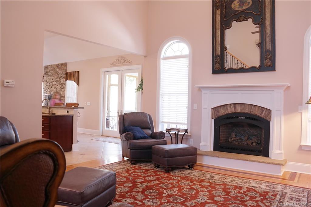 Woodland Hills - Residential