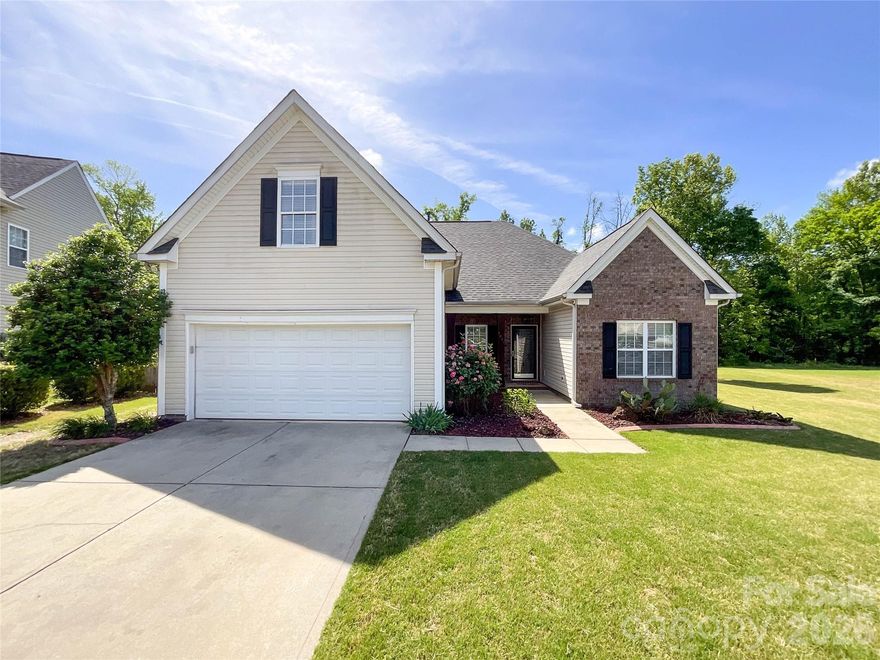 Welcome to your dream home! Nestled in a vibrant community, this stunning 4-bedroom, 2-bath residence offers a perfect blend of comfort, style, and convenience. With an open floor plan that seamlessly connects the living spaces, this home is designed for both relaxing evenings and entertaining guests.
As you step inside, you’ll be greeted by a sunlit living room featuring a cozy gas fireplace—an ideal spot for gathering with family or enjoying quiet evenings. The expansive open layout flows effortlessly into the dining area and kitchen, making it easy to host dinner parties or family gatherings.
The primary suite is a true retreat, boasting an en-suite bathroom complete with a luxurious garden tub, providing the ideal space to unwind after a long day. Three additional well-appointed bedrooms offer versatility—whether you need space for family, guests, or a home office, this home has you covered.
Step outside to discover a welcoming backyard, perfect for outdoor barbecues or playdates. The large deck has trex boards. Enjoy the perks of community living with access to a clubhouse, sparkling pool, and playground just a short stroll away. Whether you’re relaxing by the pool or mingling at the clubhouse, you’ll find endless opportunities to connect and create memories.
Located conveniently near shopping centers and a variety of restaurants, all your daily needs are just minutes away. Imagine the ease of having your favorite coffee shop, grocery store, and dining options within reach!
Don’t miss out on the chance to call this vibrant, welcoming community home. Contact us today to schedule a viewing and experience the charm and warmth of this remarkable property firsthand!