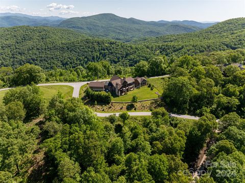 A home in Hendersonville