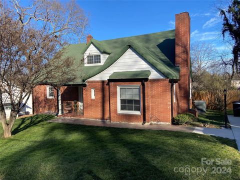 Single Family Residence in Morganton NC 103 Edgewood Avenue.jpg