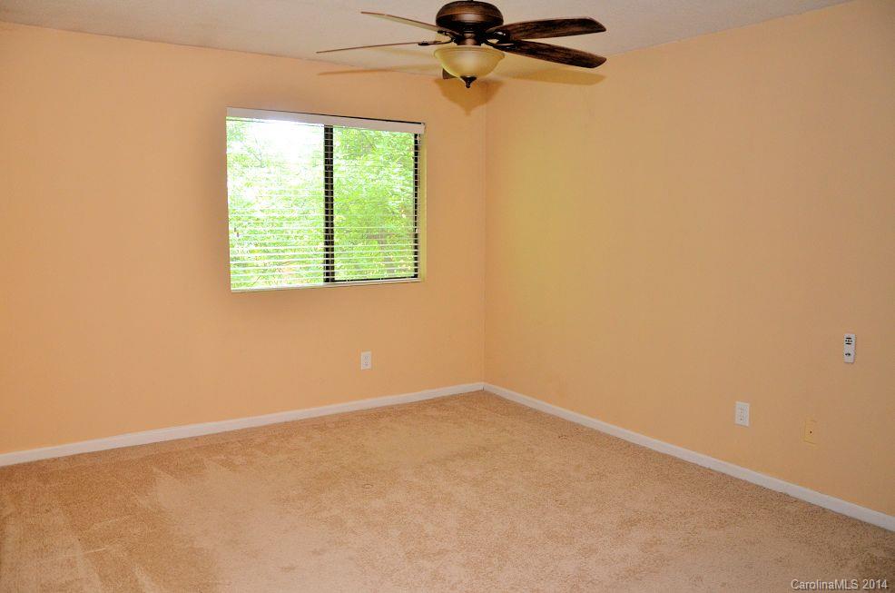 Riverview Villa - Residential