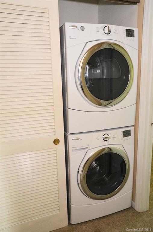 Riverview Villa - Residential