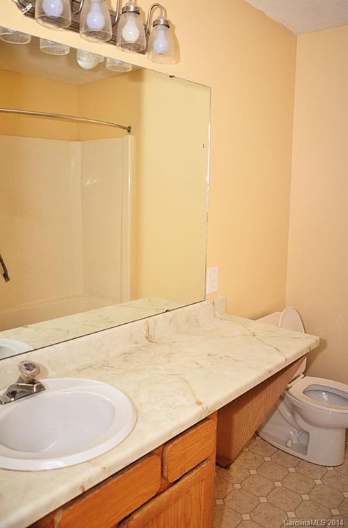 Riverview Villa - Residential