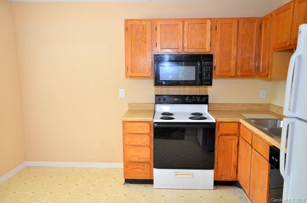 Riverview Villa - Residential