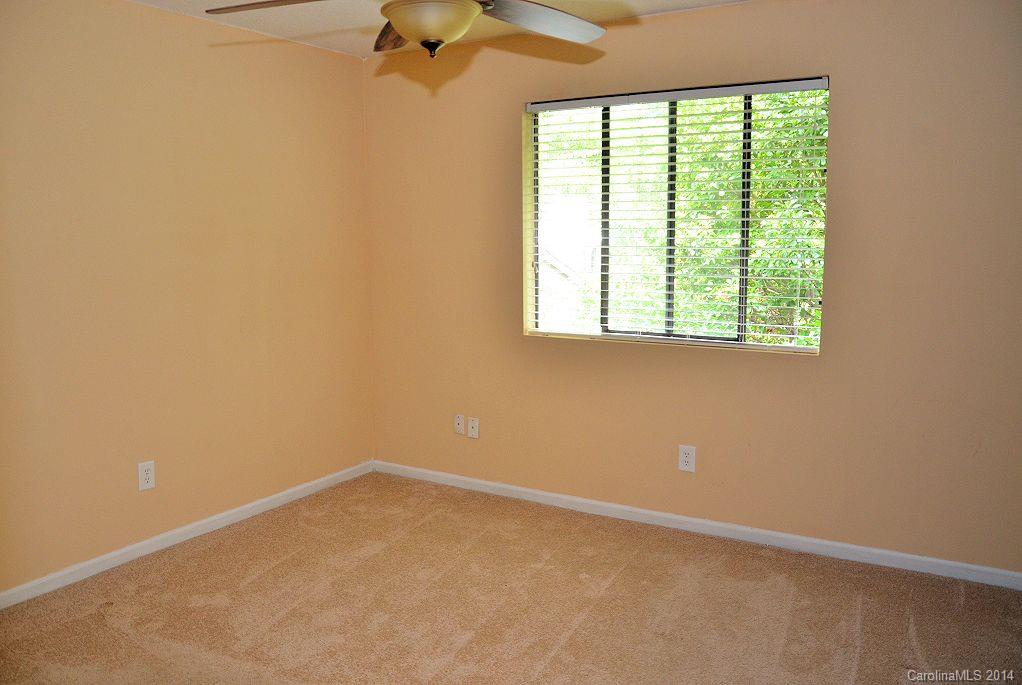 Riverview Villa - Residential