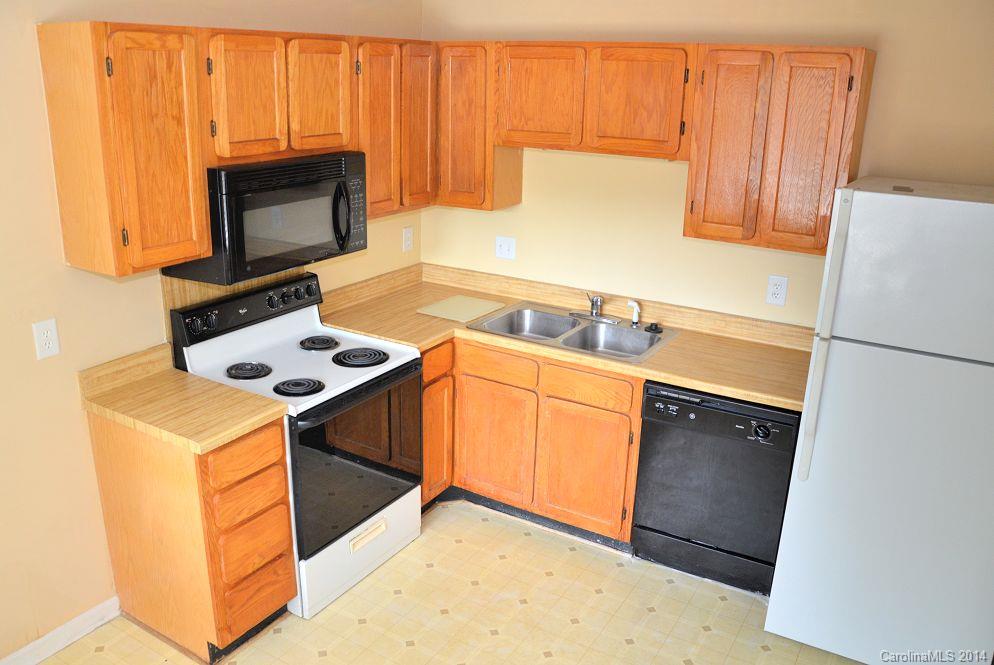 Riverview Villa - Residential