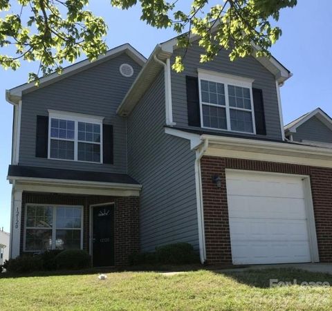 Photo of 12120 Stratfield Place Circle, Pineville, NC 28134 (MLS # 4369271)