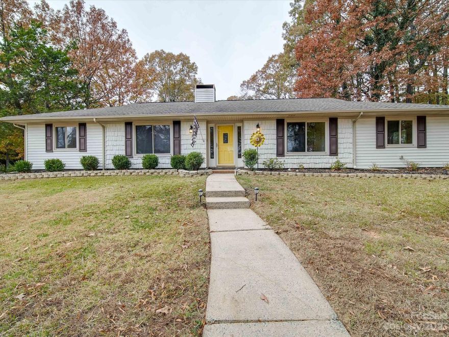 This sprawling 4 bedroom 2.5 bath brick ranch home is located in the well established Fairfield Plantation Subdivision of Matthews   and is a must see! Conveniently located to I485 provides easy access to shopping and restaurants. With approximately 2100 square feet there is plenty of room for living and entertaining. This home is move-in ready with upgrades including granite countertops, updated bathrooms, new flooring, interior paint and light fixtures. You will enjoy the community pool, park and playground area. The spacious living areas including the living room, dining room and den with fireplace provide space for entertaining and relaxing.