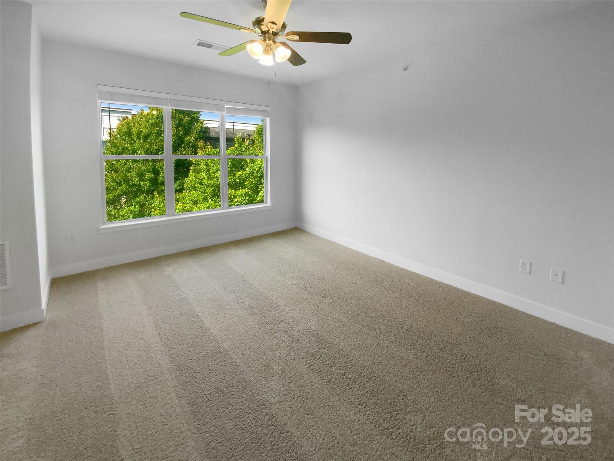 1031 Skyline View Way