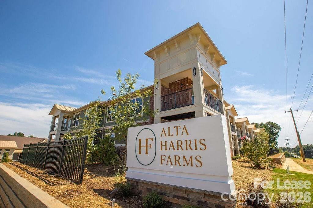 102 Kennedy Ridge Way William