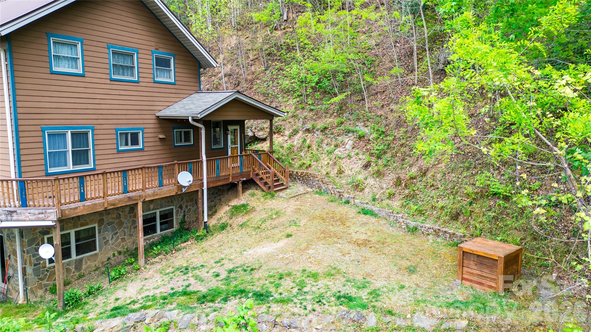1602 Forest Run Road