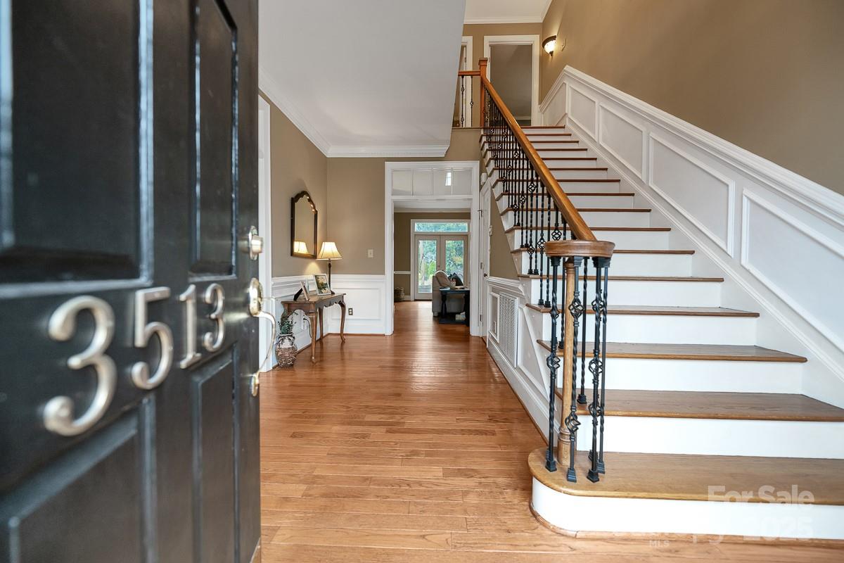 3513 Country Club Drive