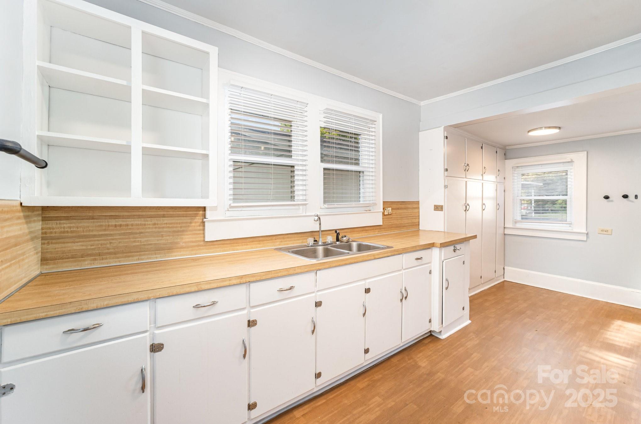 211 W Virginia Avenue
