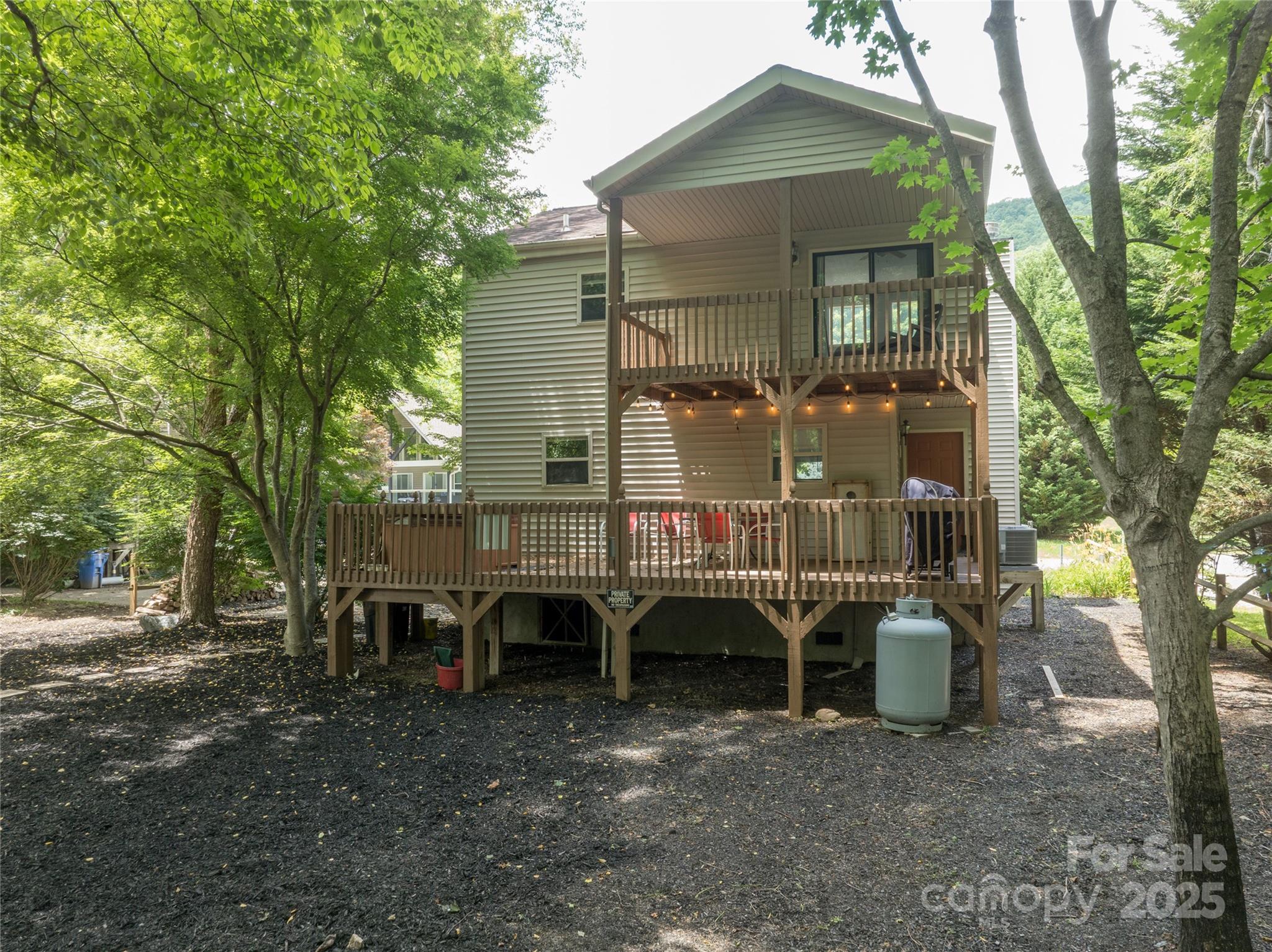 River Wind - Residential