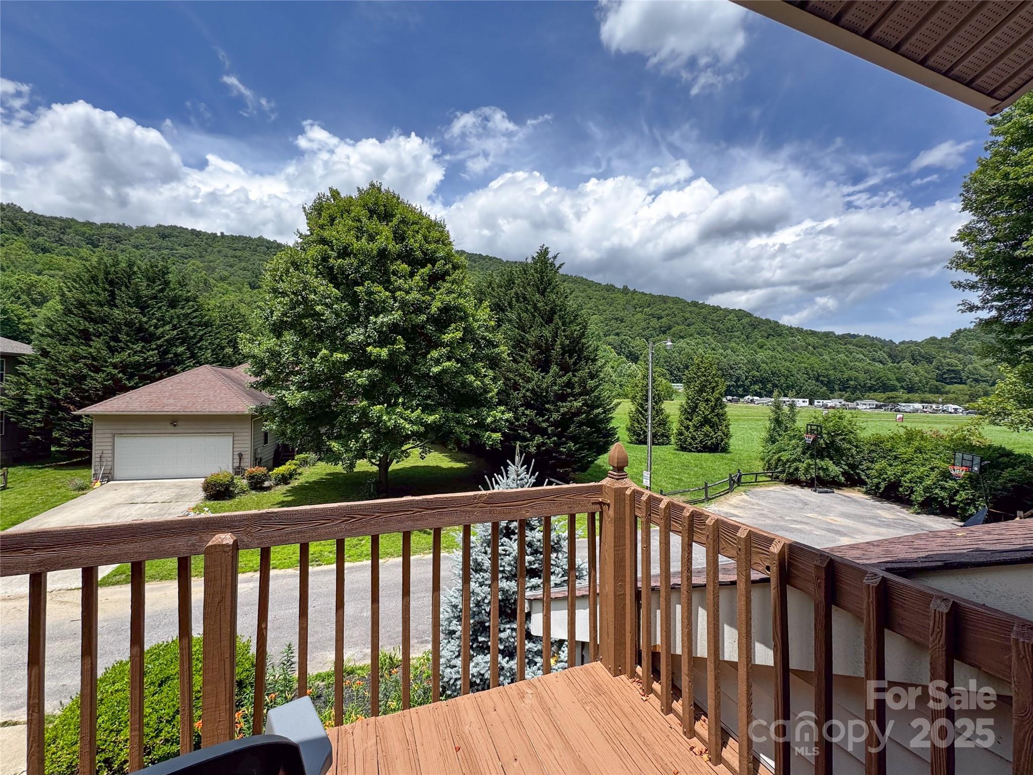River Wind - Residential