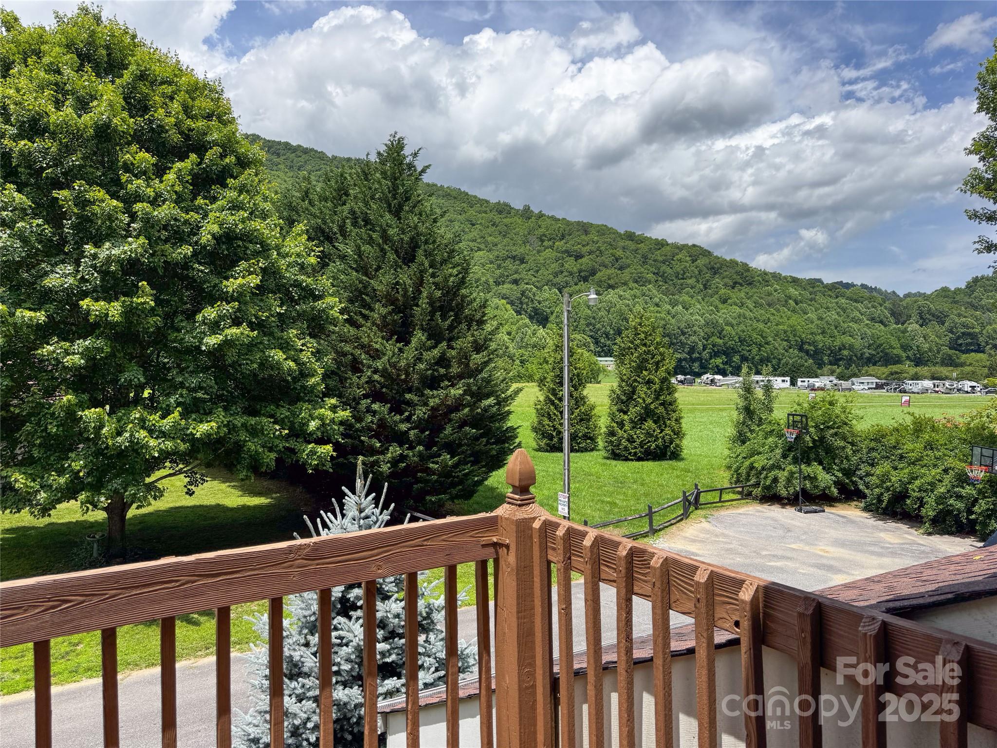 River Wind - Residential