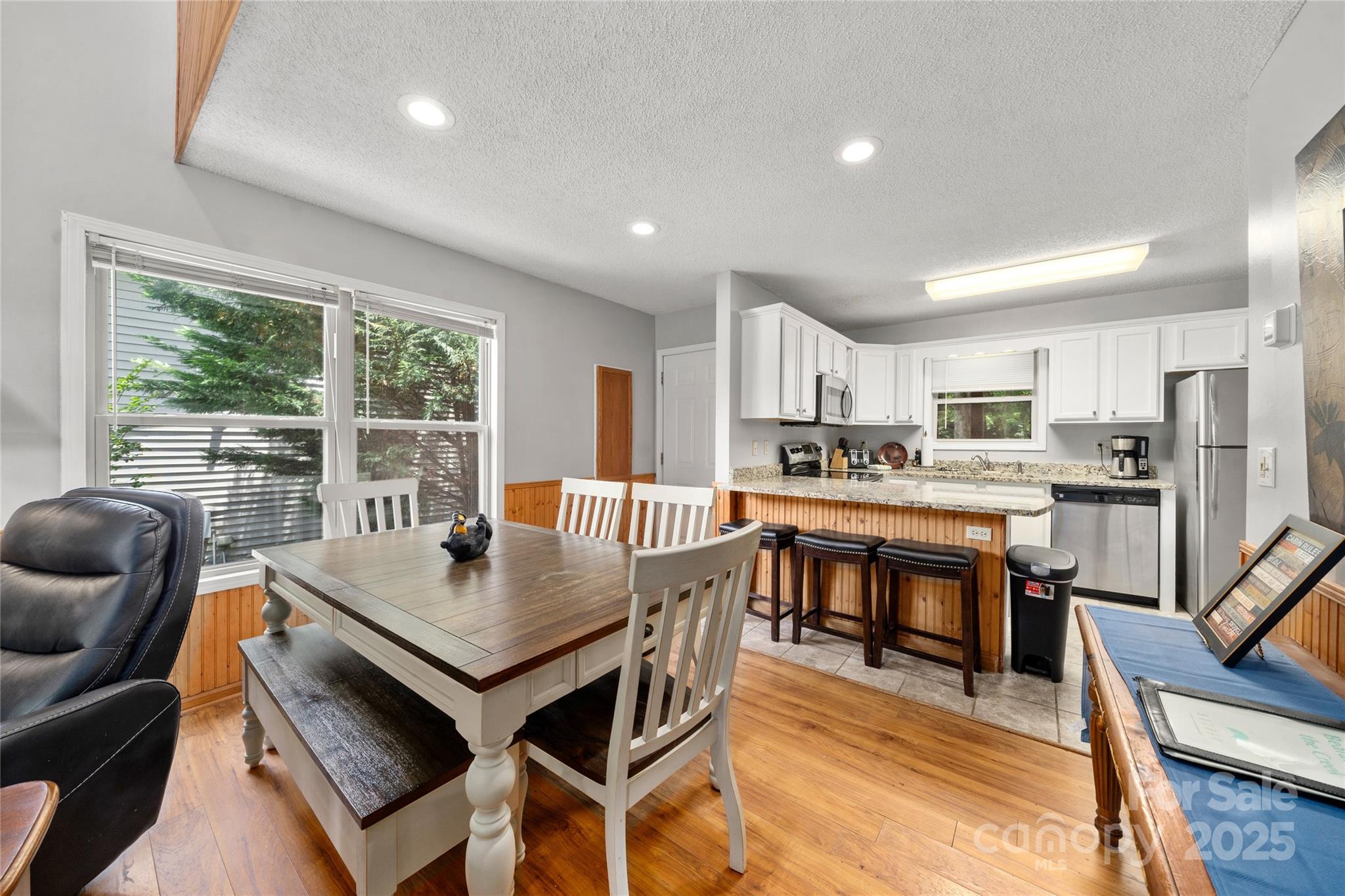 River Wind - Residential