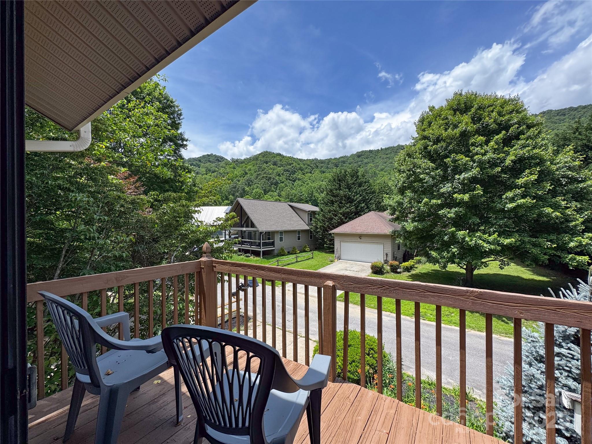 River Wind - Residential