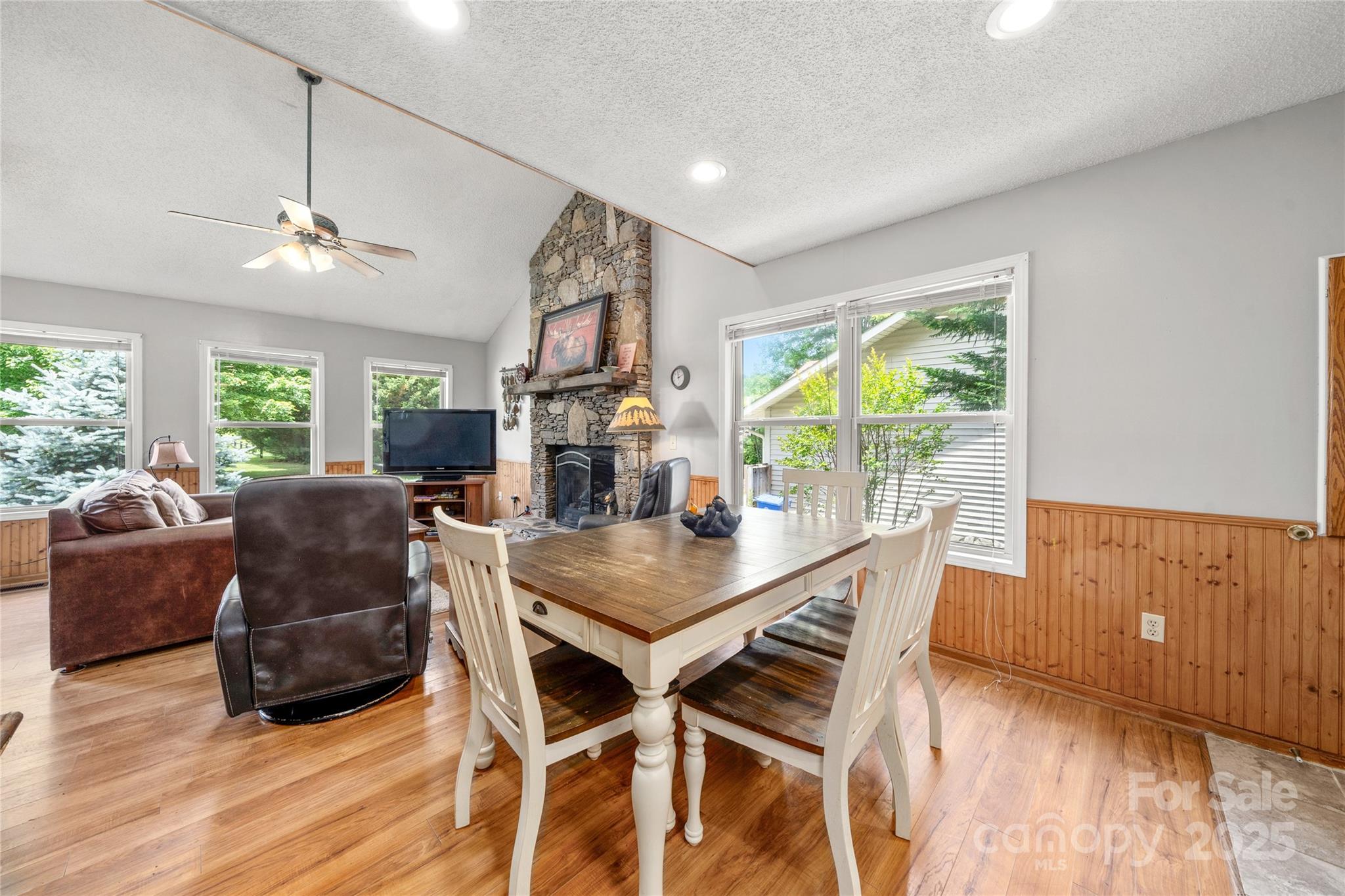 River Wind - Residential